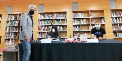 Presentación del cuento 'La flamenca Emma' en la biblioteca de Tortosa